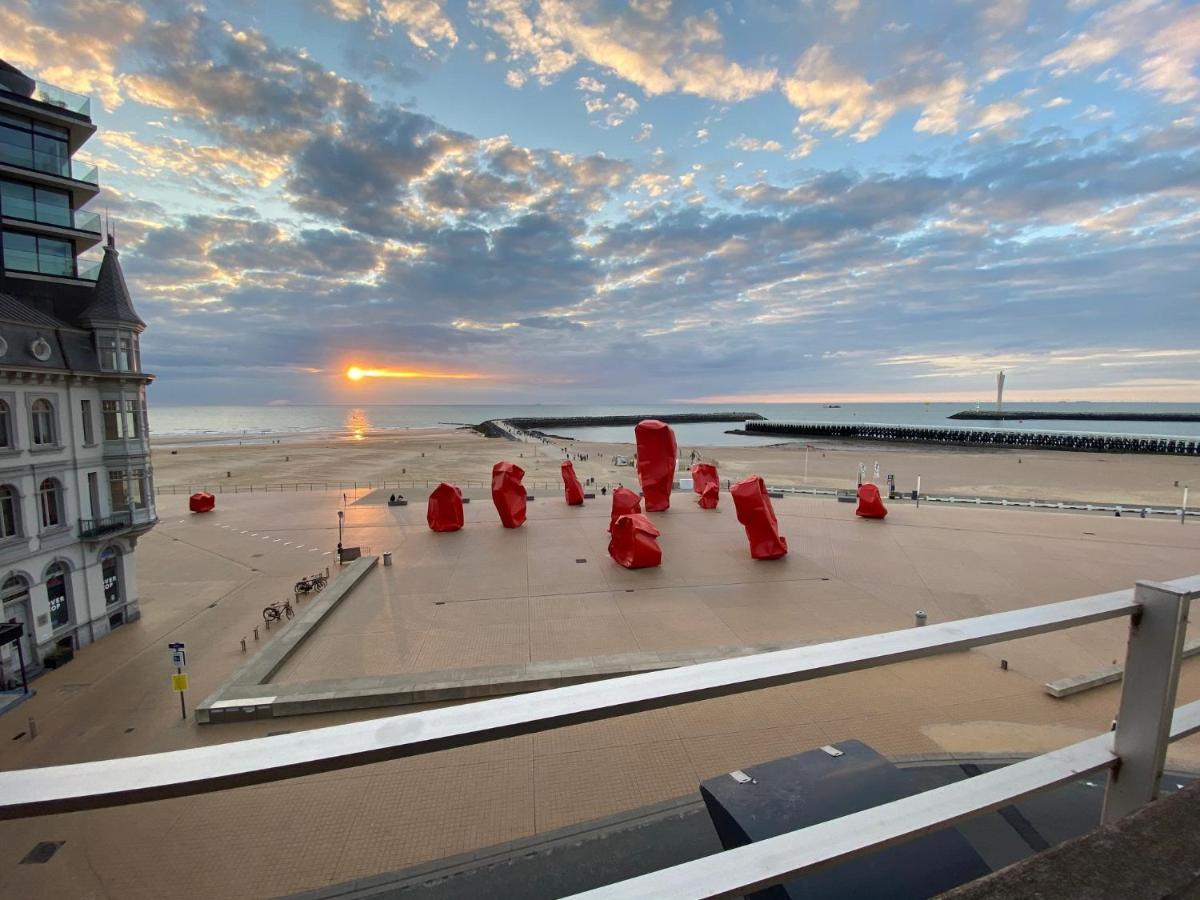 Panoramic View On Beach, Ships, Sea - Place To Be Ostend Exterior photo