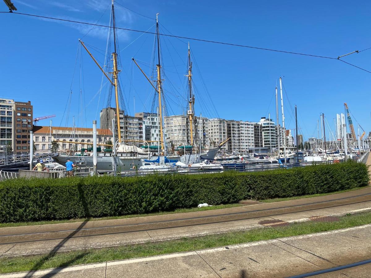 Panoramic View On Beach, Ships, Sea - Place To Be Ostend Exterior photo