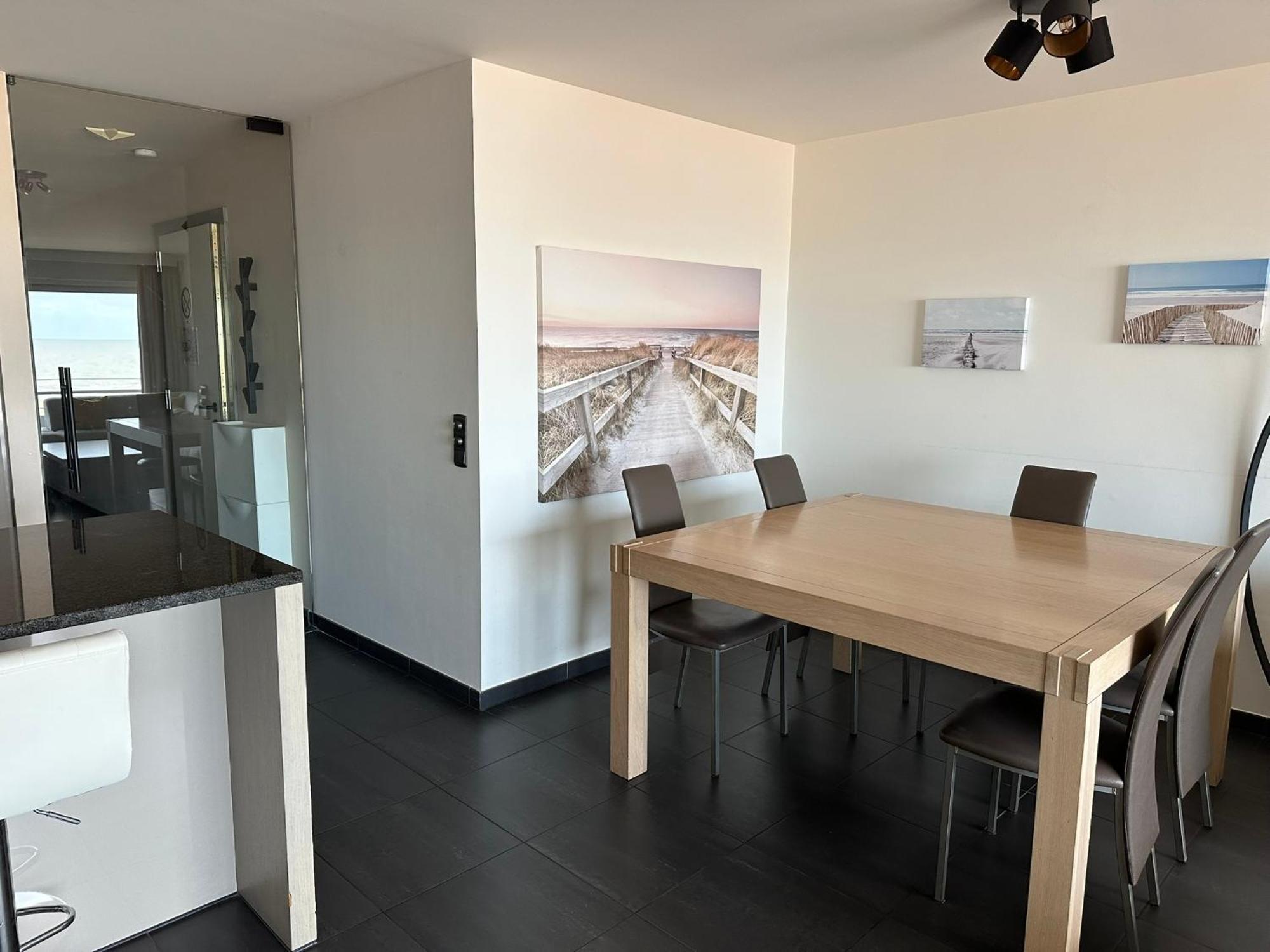 Panoramic View On Beach, Ships, Sea - Place To Be Ostend Exterior photo