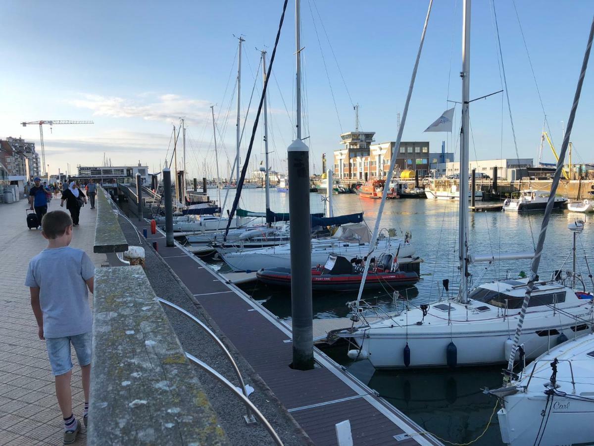 Panoramic View On Beach, Ships, Sea - Place To Be Ostend Exterior photo
